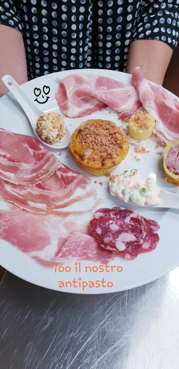 Santa Giuletta 700Enolocanda מראה חיצוני תמונה